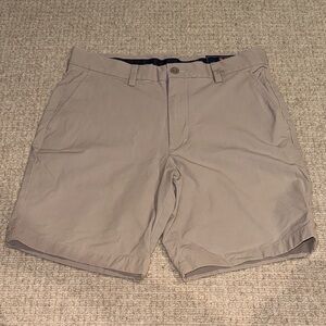 Vineyard Vines Men's Khaki Flat Front Shorts